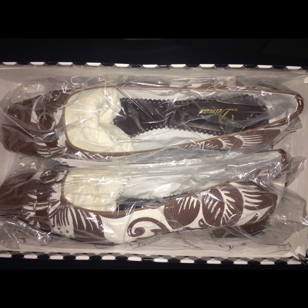 Delman flat shoes